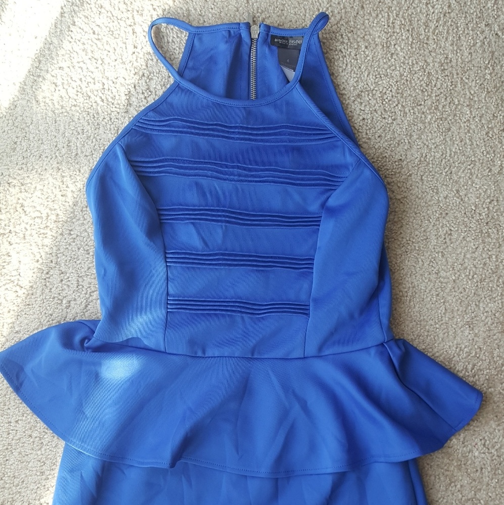 Dress never worn!